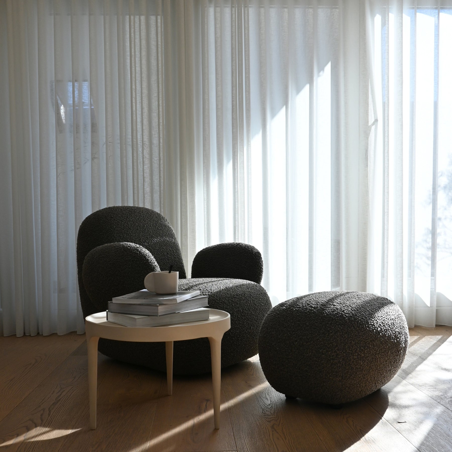 Toe Armchair & Ottoman