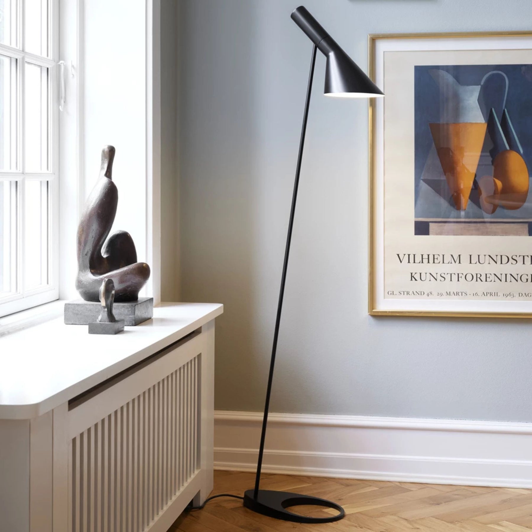 AJ Floor Lamp - Black