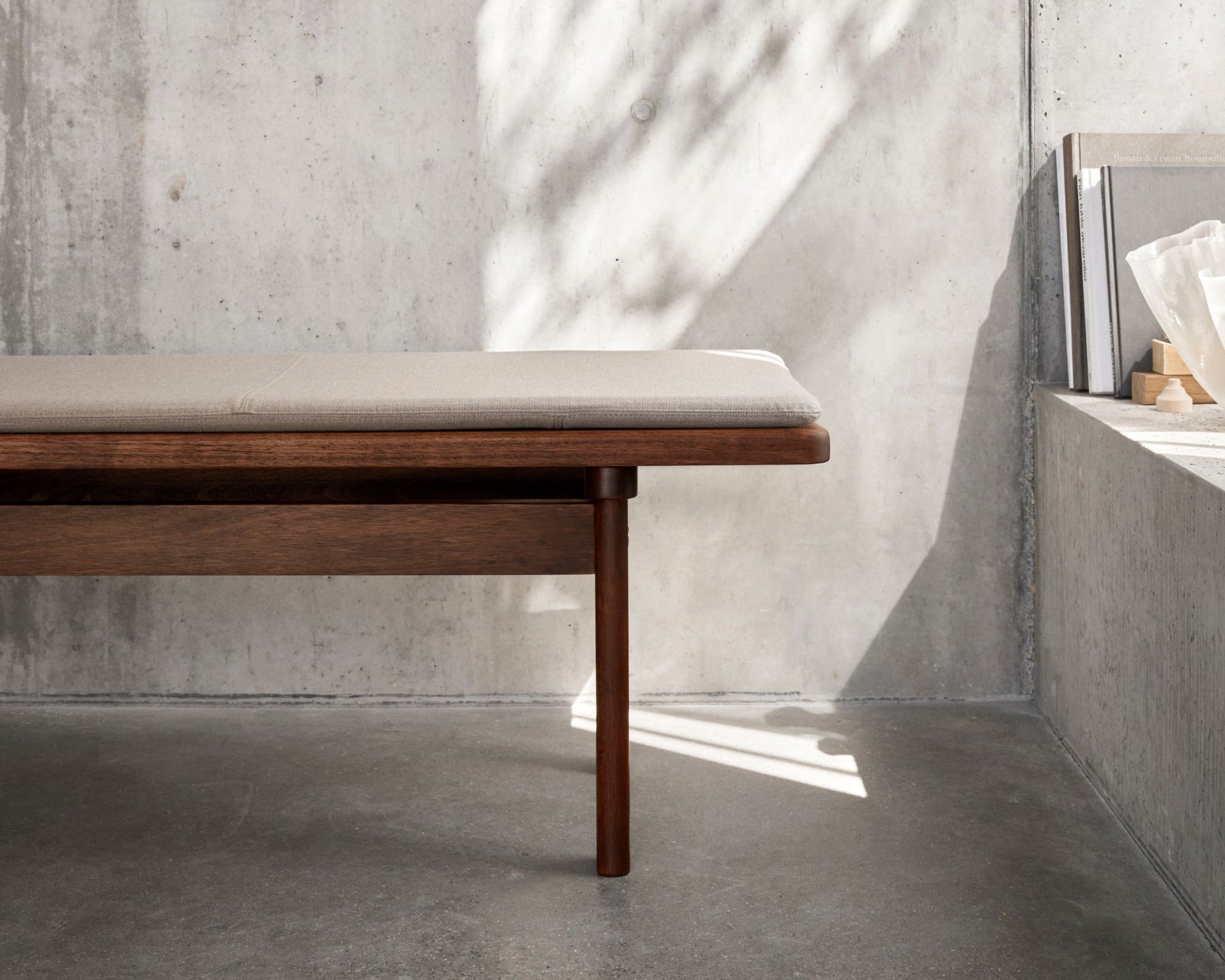 Certified Eucaulyptus Wood Bench | DSHOP