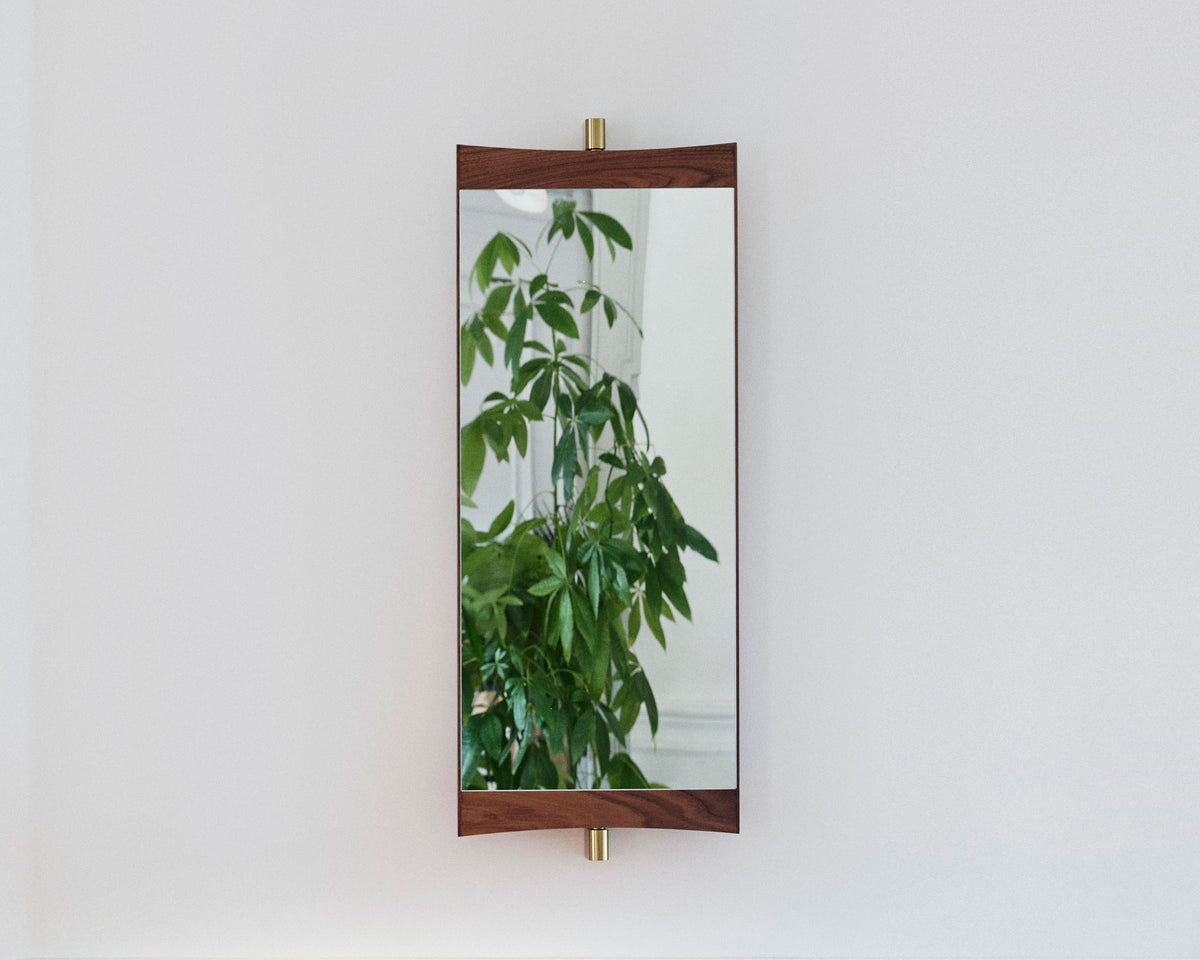 Gubi Vanity Mirror 1 | DSHOP