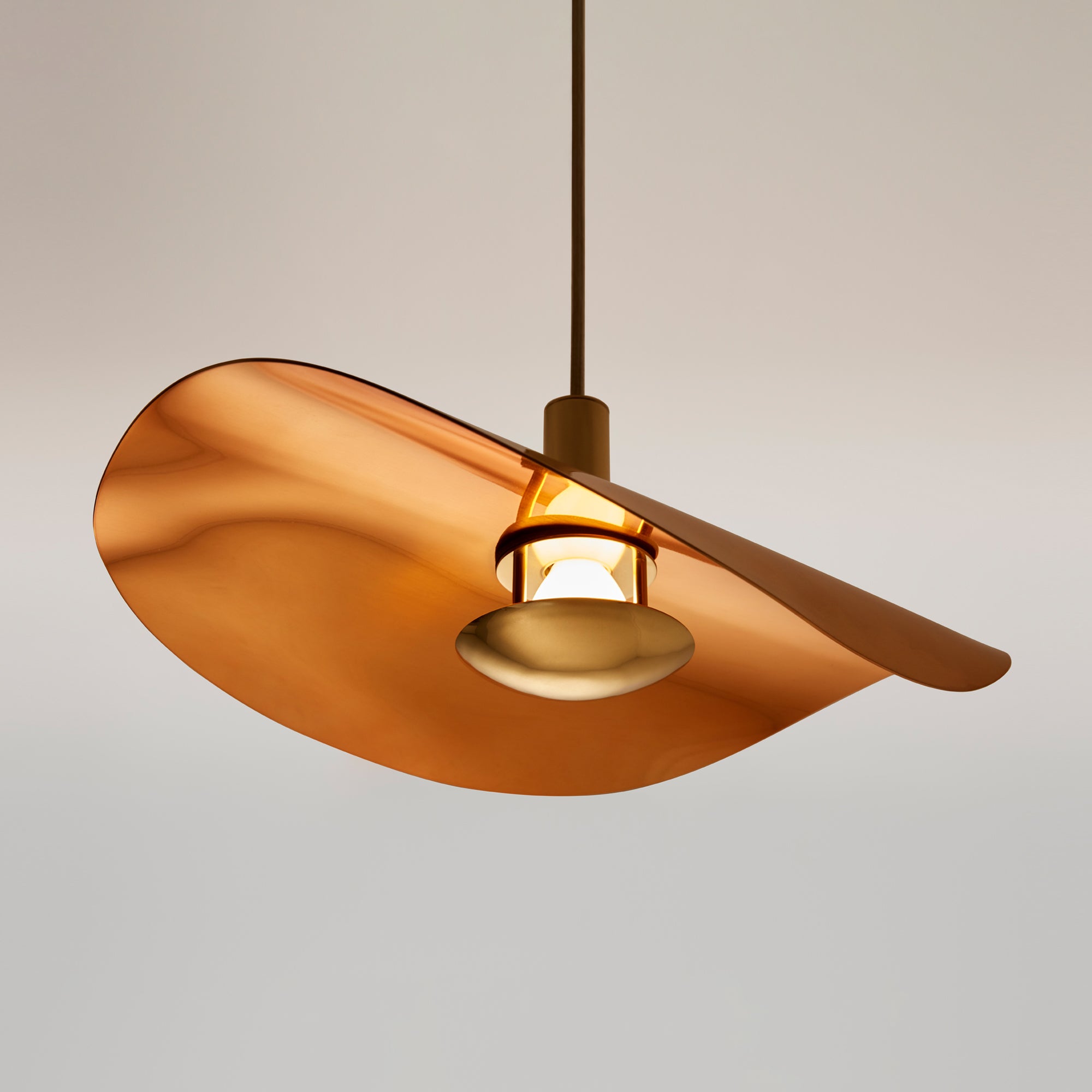 Loïe Suspension - Champagne Sculptural Pendant Light | DSHOP