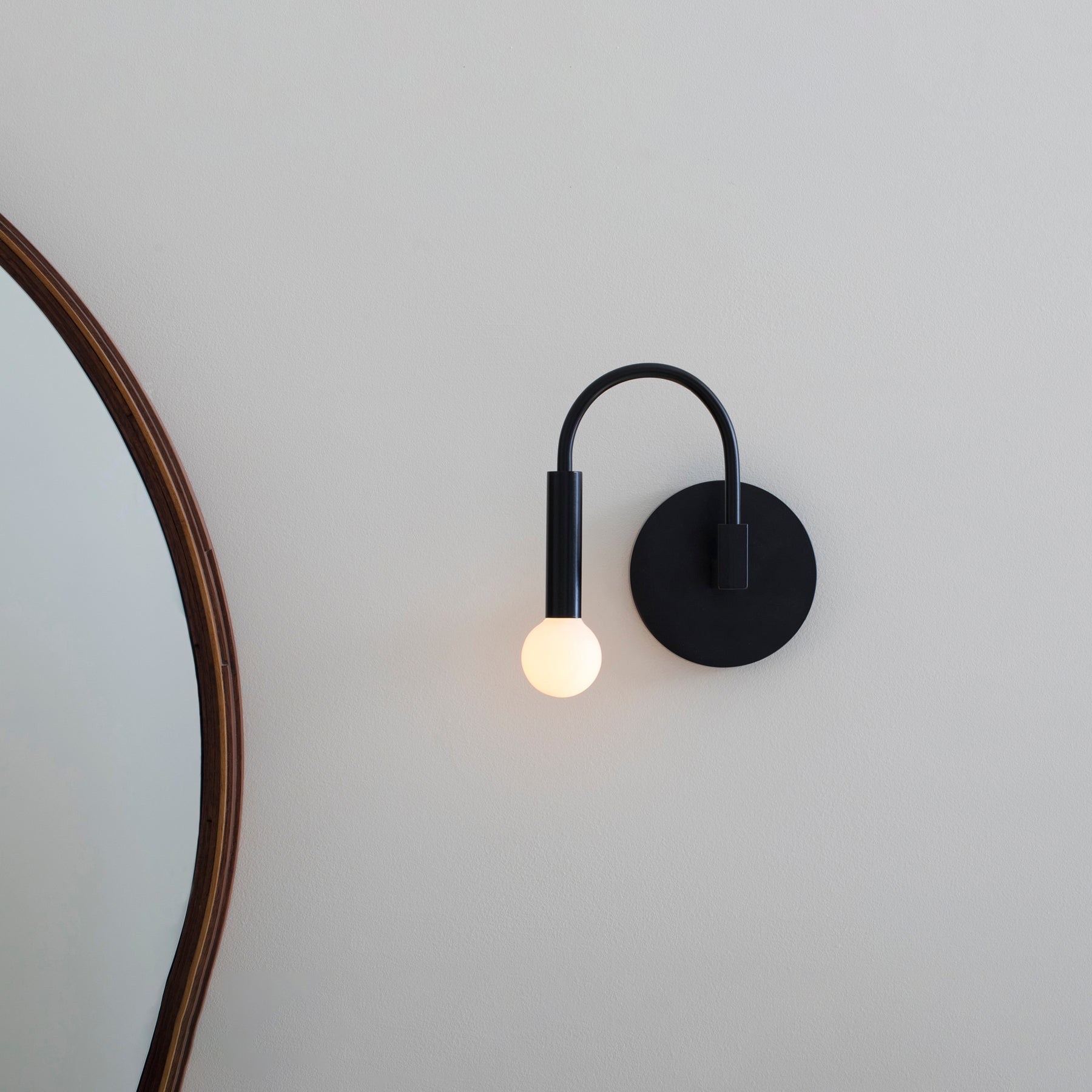 Contemporary Black Sconce | DSHOP
