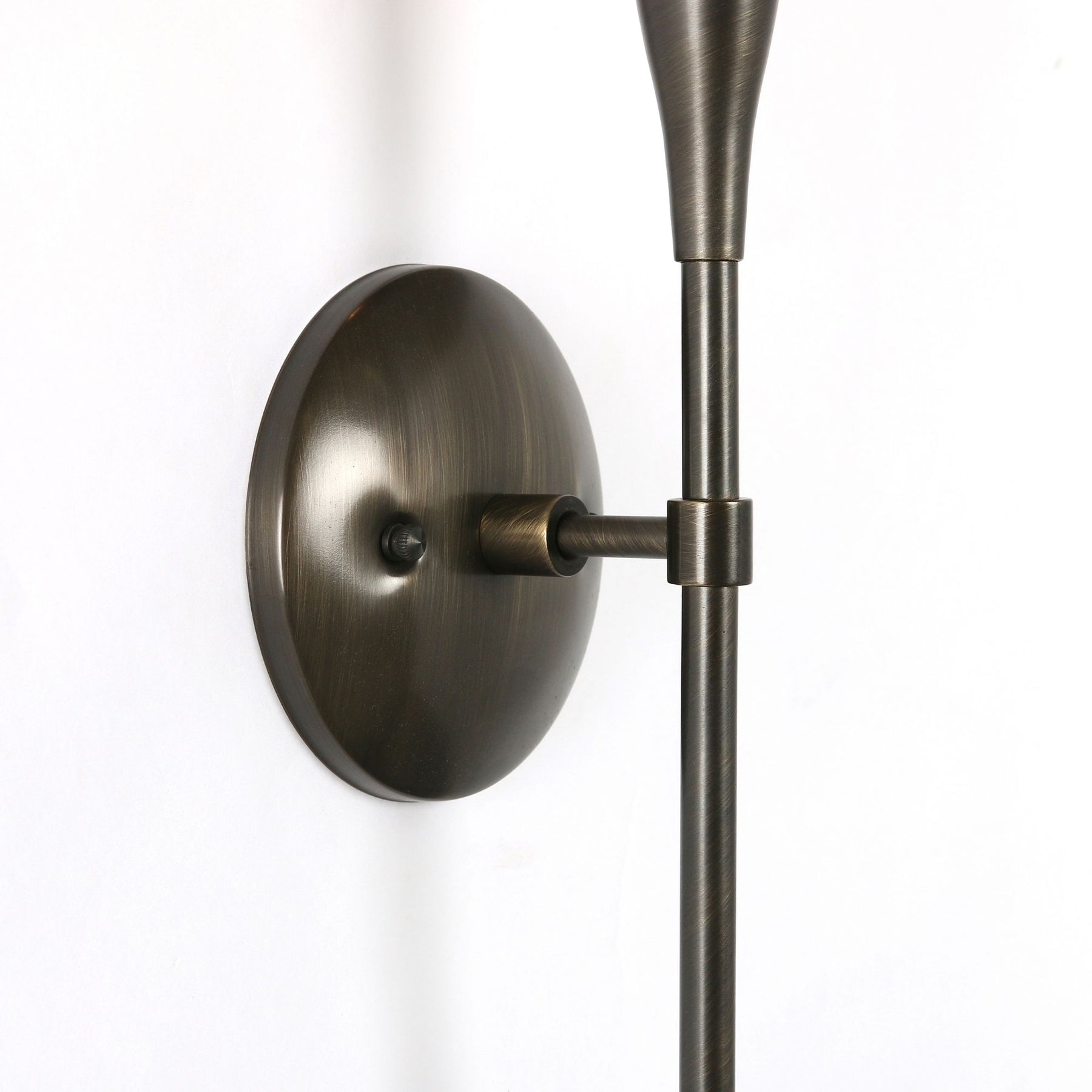 Sorenthia Sconce