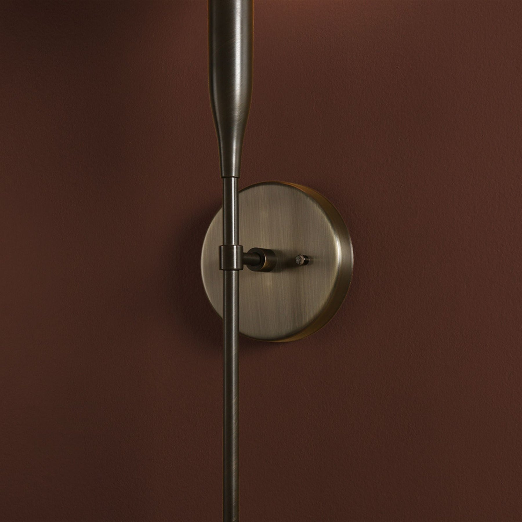 Sorenthia Sconce