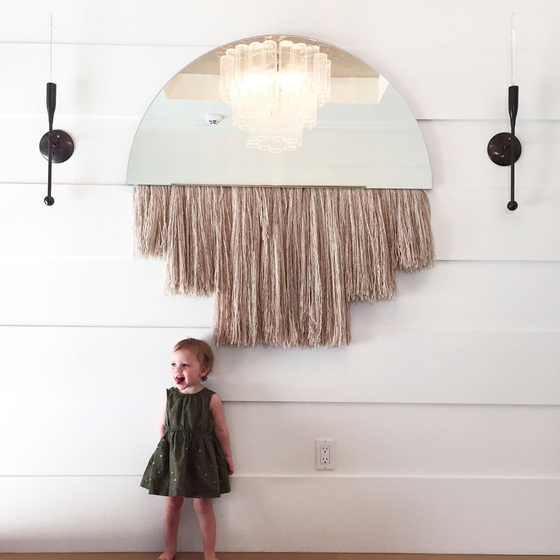 Sorenthia Sconce