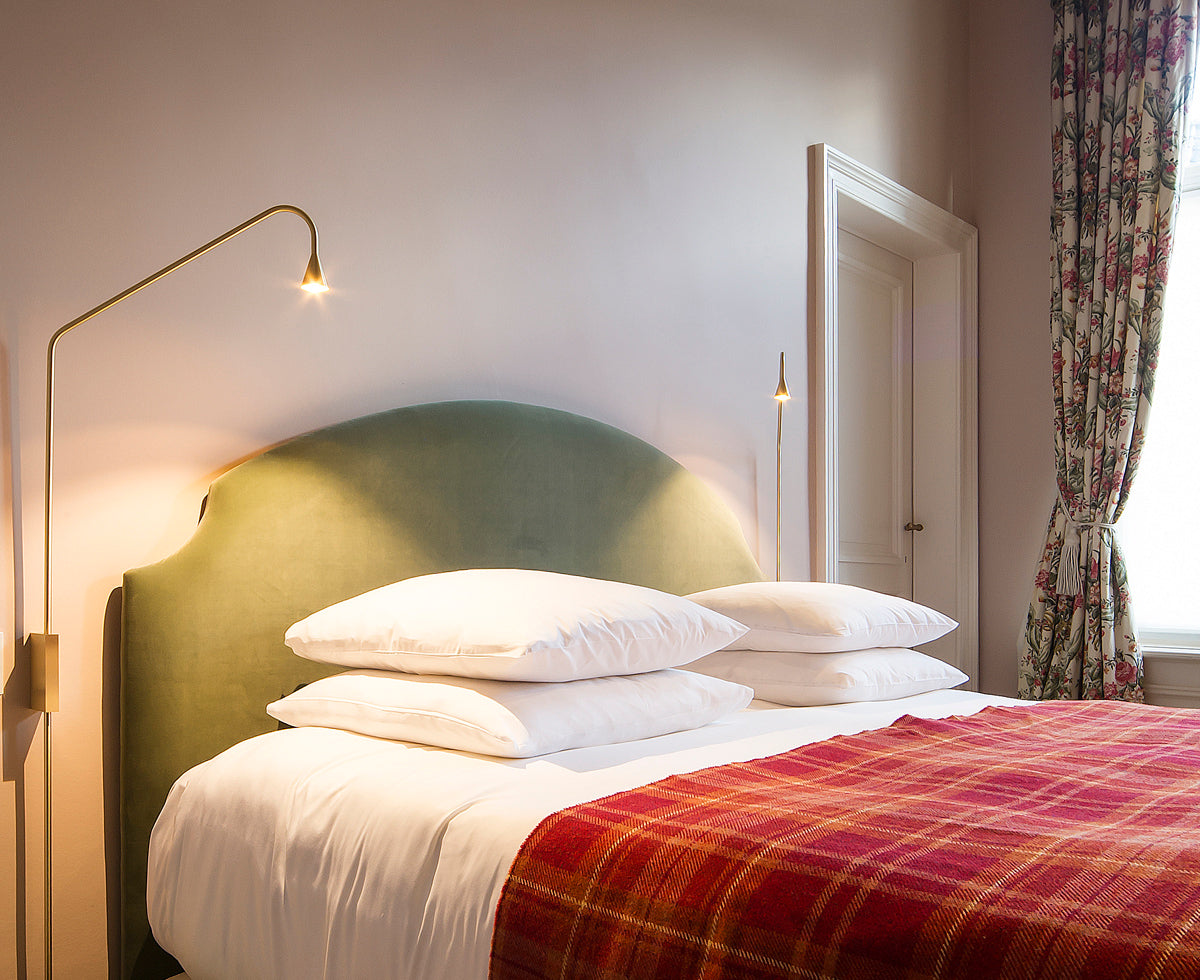 Austere-W Wall Lamping | DSHOP