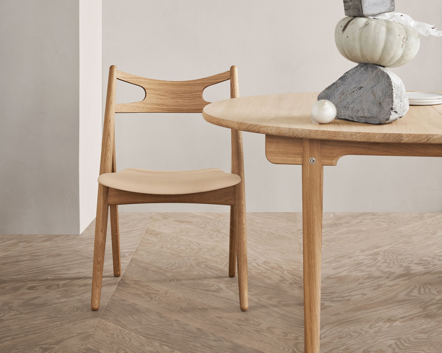 Light Wood Dining Table | DSHOP