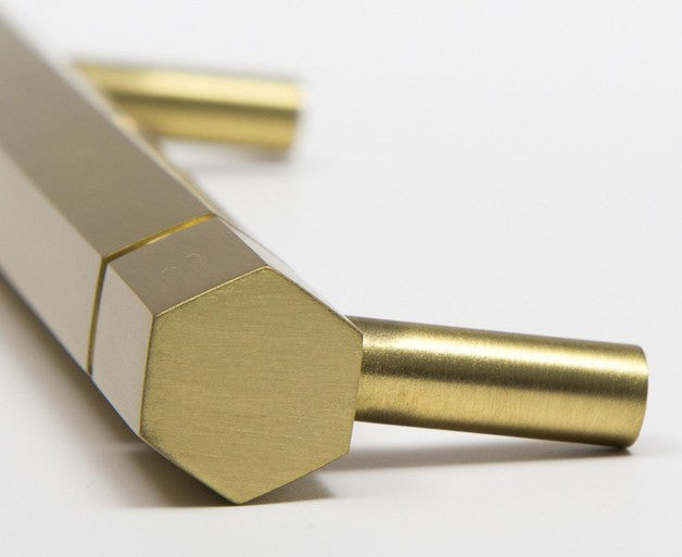 Nest Studio Facet-01 Handle - Satin Brass