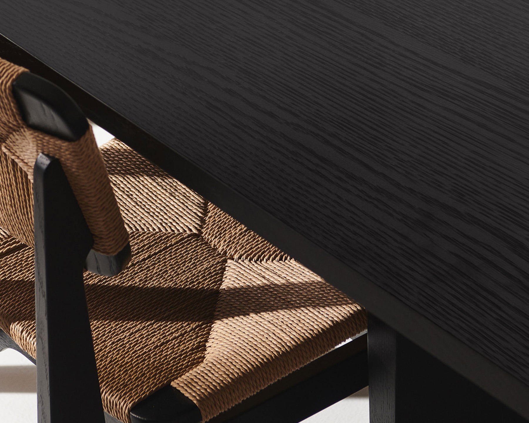 Gubi Private Dining Table | DSHOP