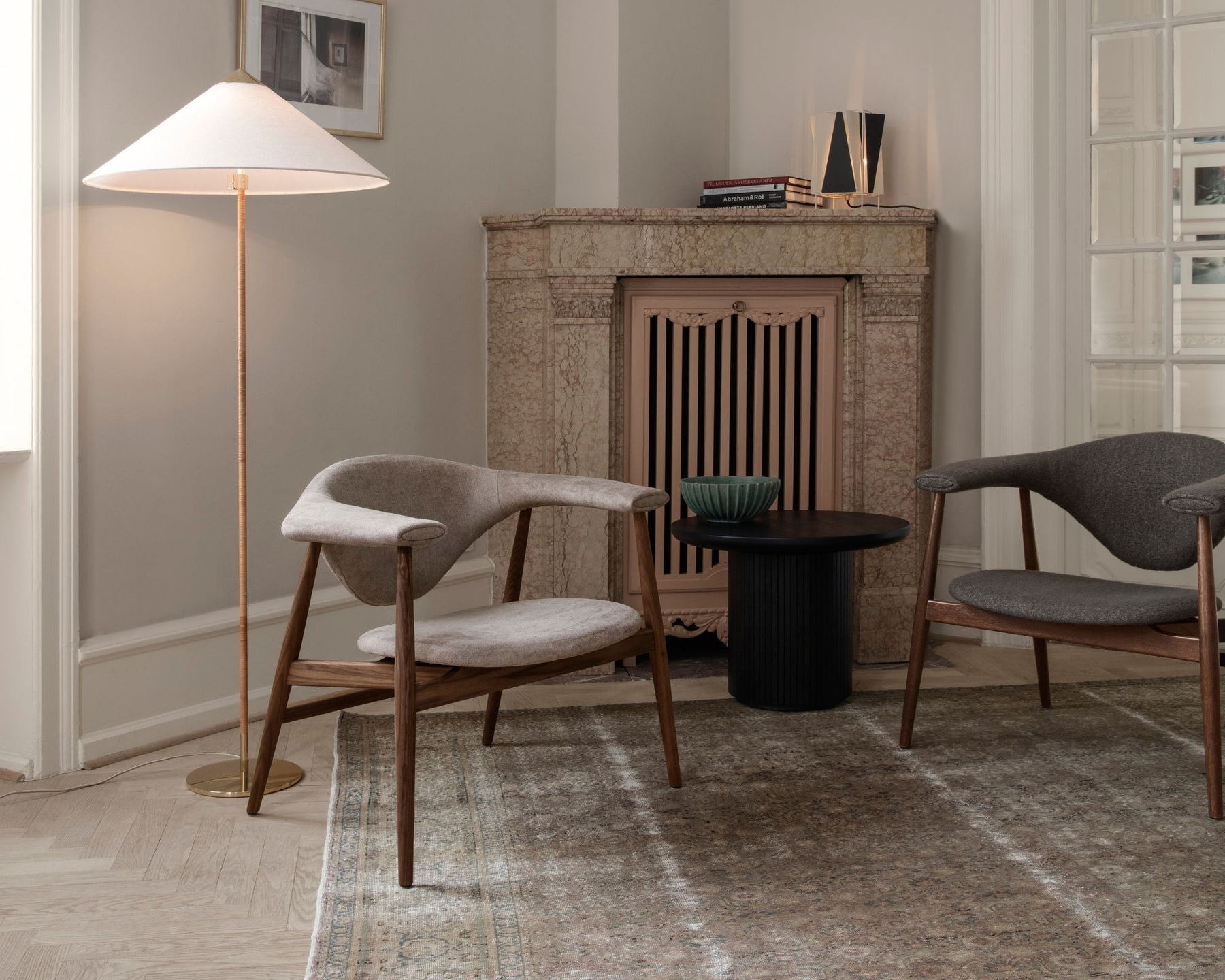 Modern Lounge Chairs | DSHOP