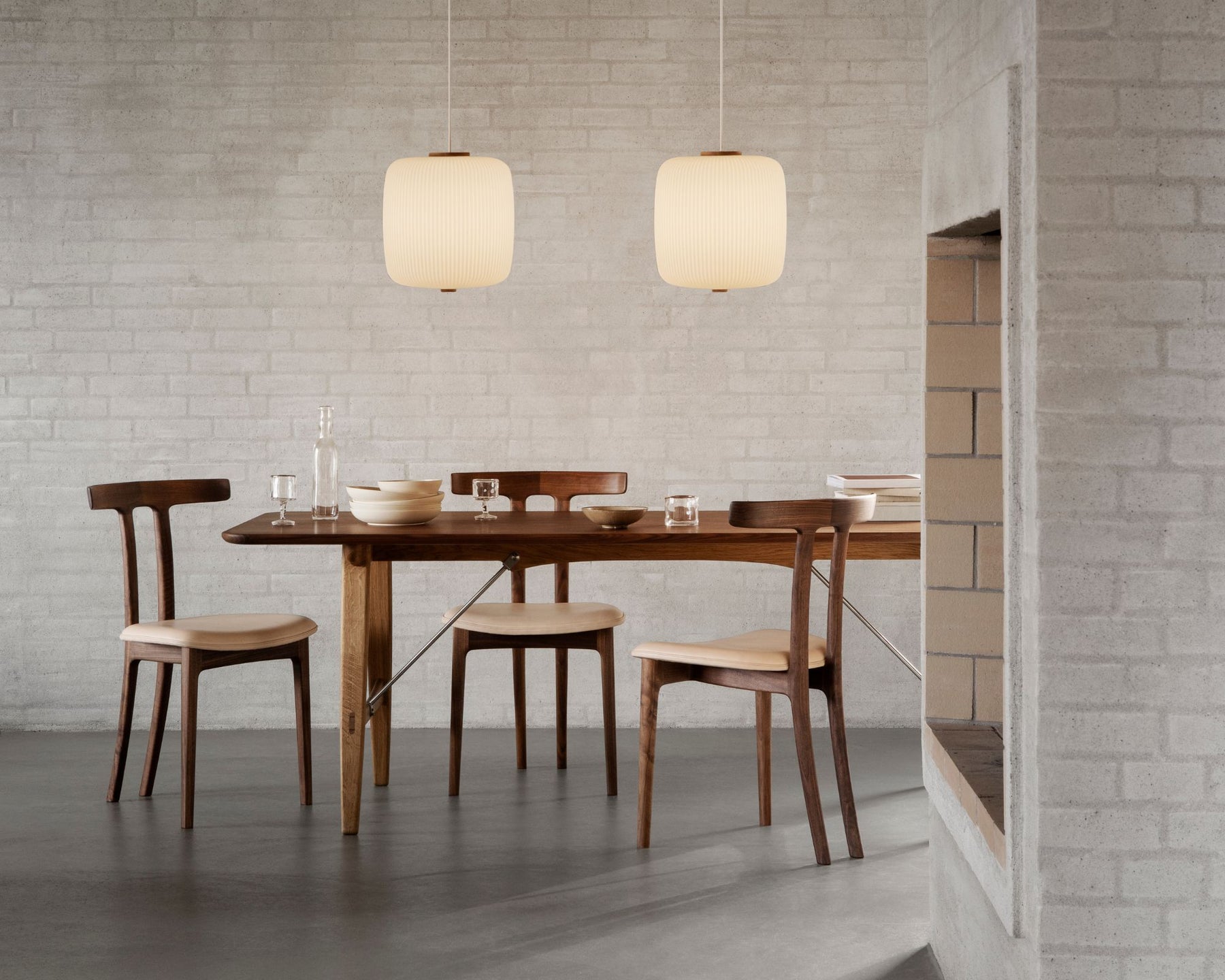 OW58 T-Chair