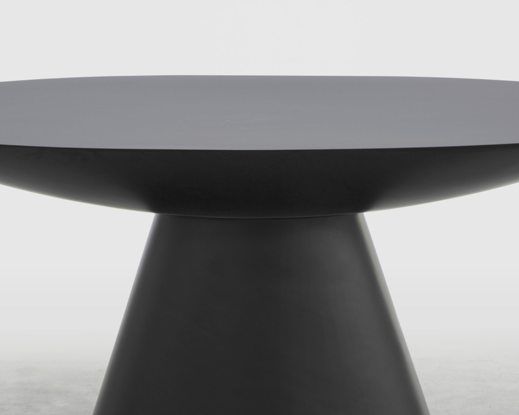 Black Oval Dining Table | DSHOP