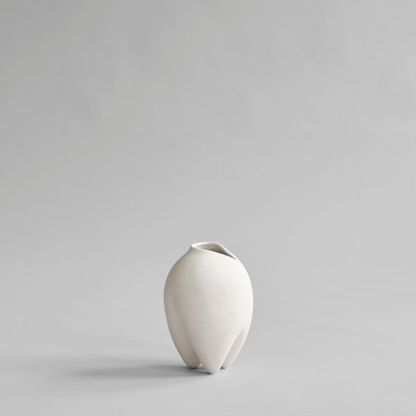 花瓶・フラワースタンド 101  Sumo Vase Slim Bone White Sumo Vase, Slim - Bone White | Ceramic | 101 Copenhagen