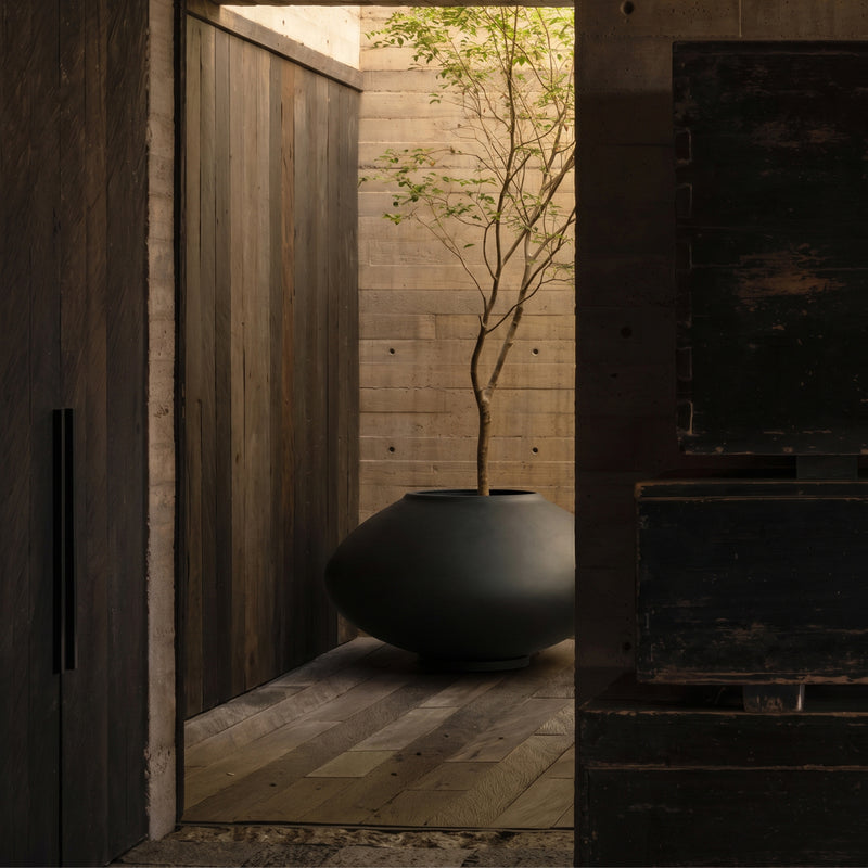 101 Copenhagen Sunao Ellipse Giant Plant Pot – Luxury Plant Pot 