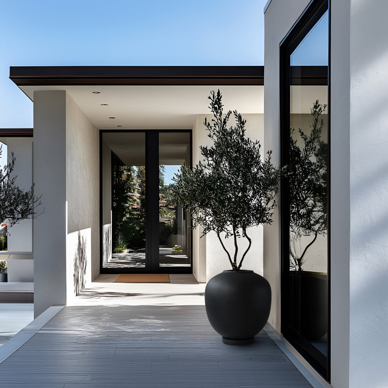 Black Outdoor Pot | DSHOP