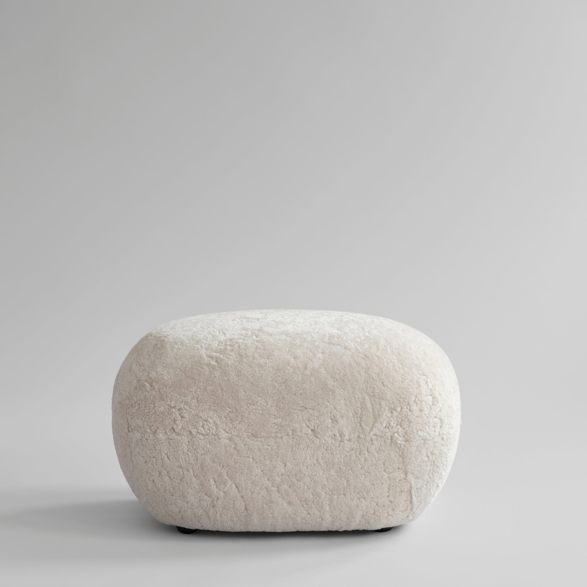 Toe Ottoman, Sheepskin