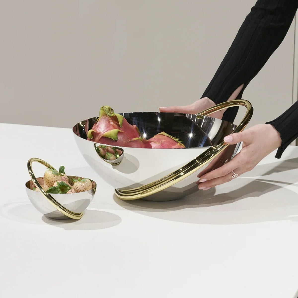 Anna New York Ring Fruit Bowl – Elegant Bowl in Stainless Steel