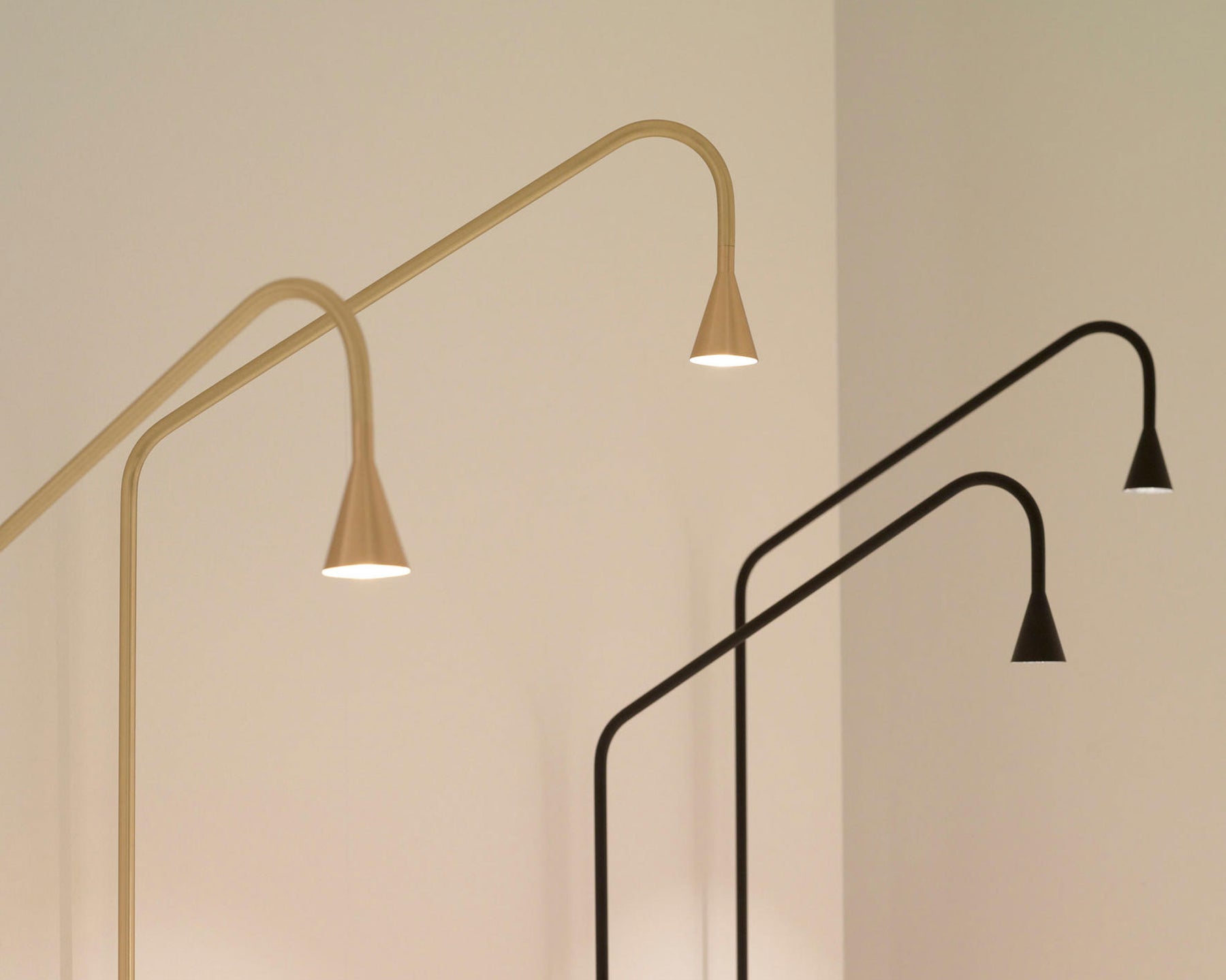 Austere-W Minimal Wall Lamps | DSHOP