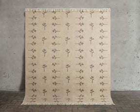 Rustic Floral Rug | DSHOP