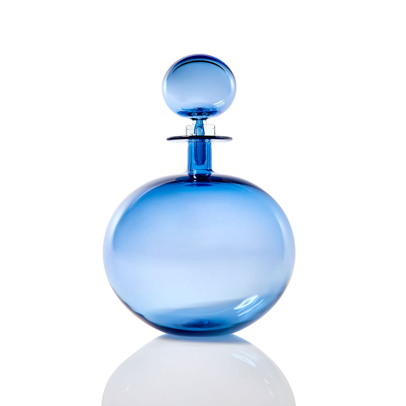 Cariati Low Round Petite Decanter – Glass Art in Ice Blue