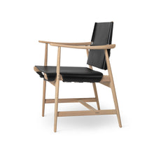 Carl Hansen & Son BM1106 Huntsman Chair | DSHOP