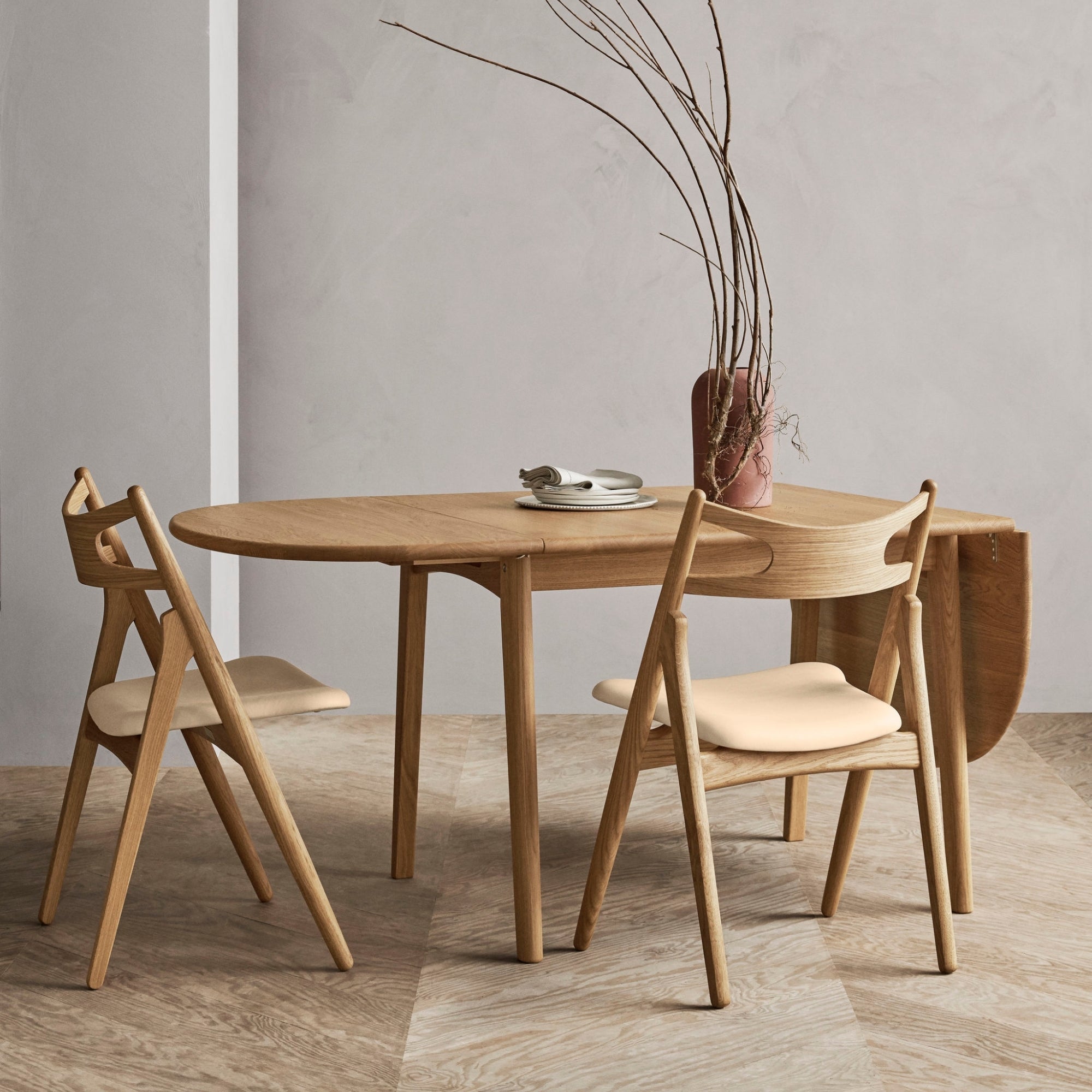 Small Oval Dining Table - DSHOP