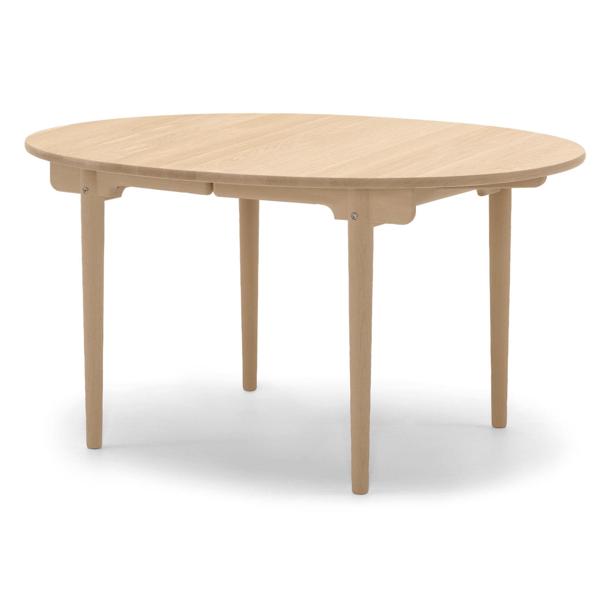 Carl Hansen & Son CH337 Small Oval Dining Table by Hans Wegner | DSHOP