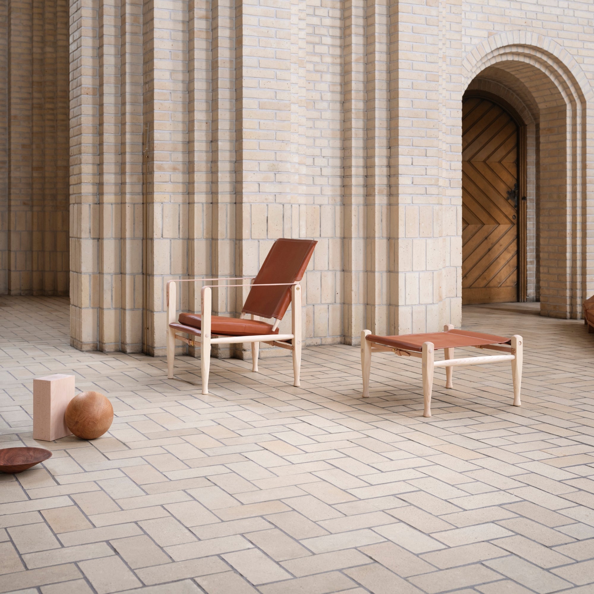 Safari Chair & Footstool - DSHOP