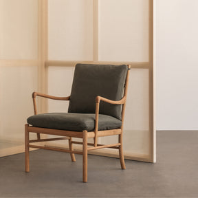 OW149 Colonial Chair