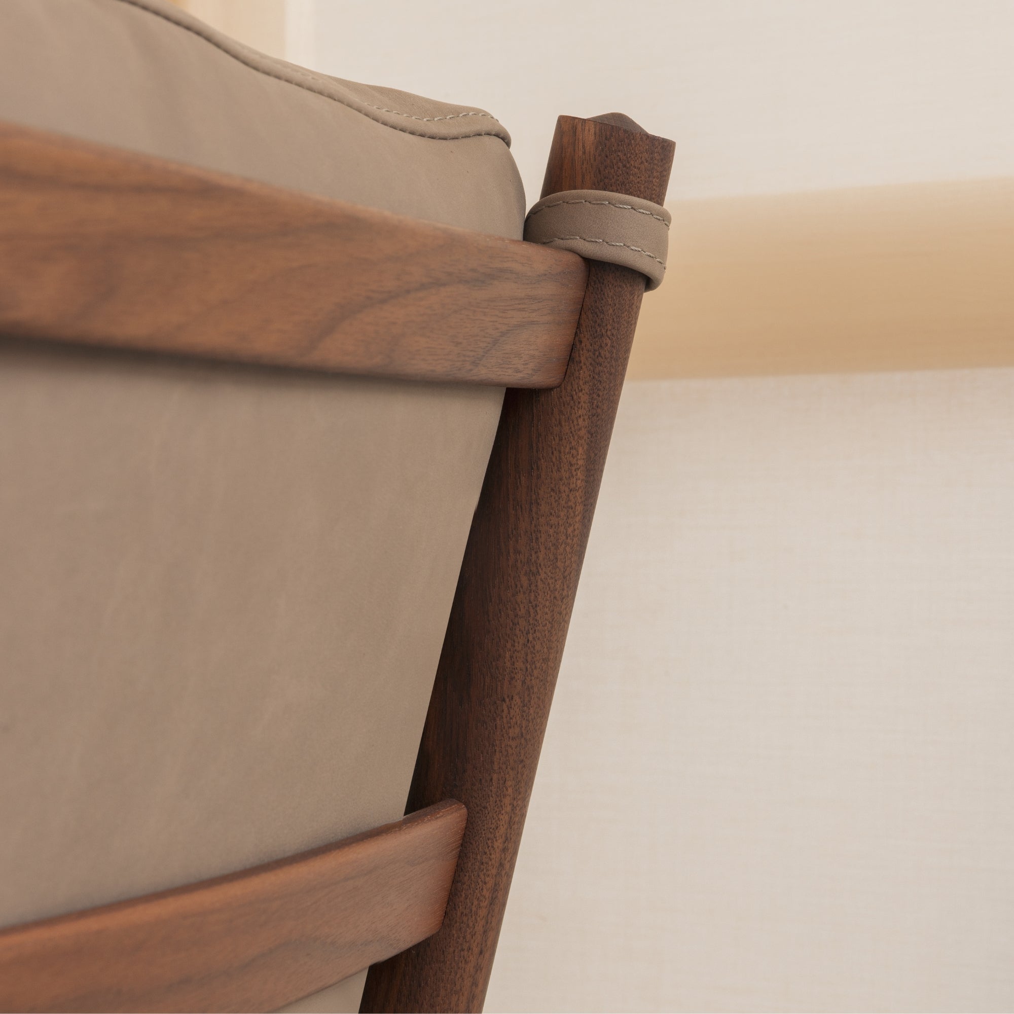 OW149 Colonial Chair