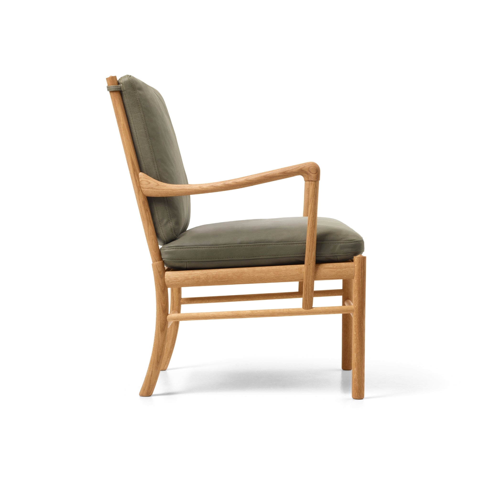 OW149 Colonial Chair