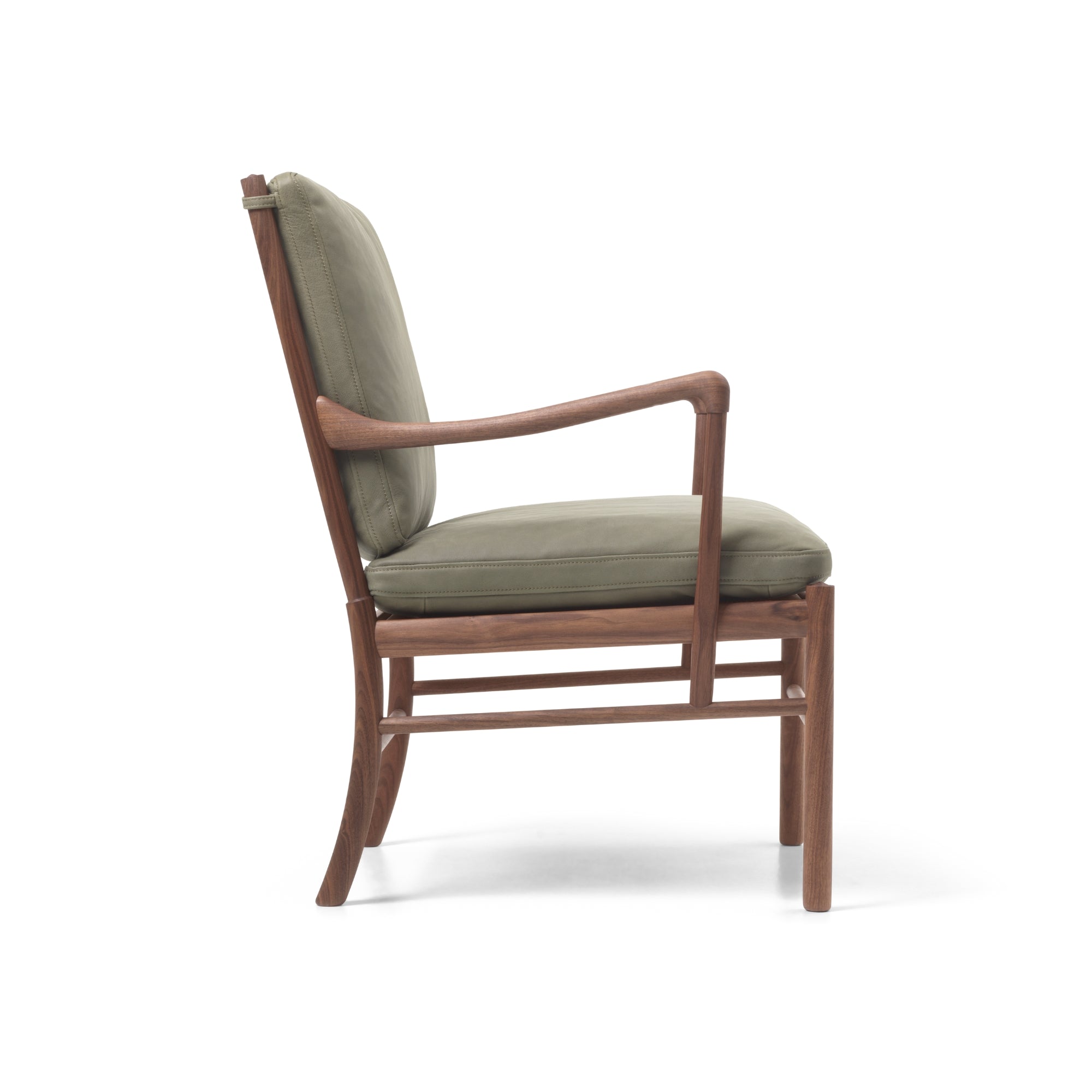 OW149 Colonial Chair