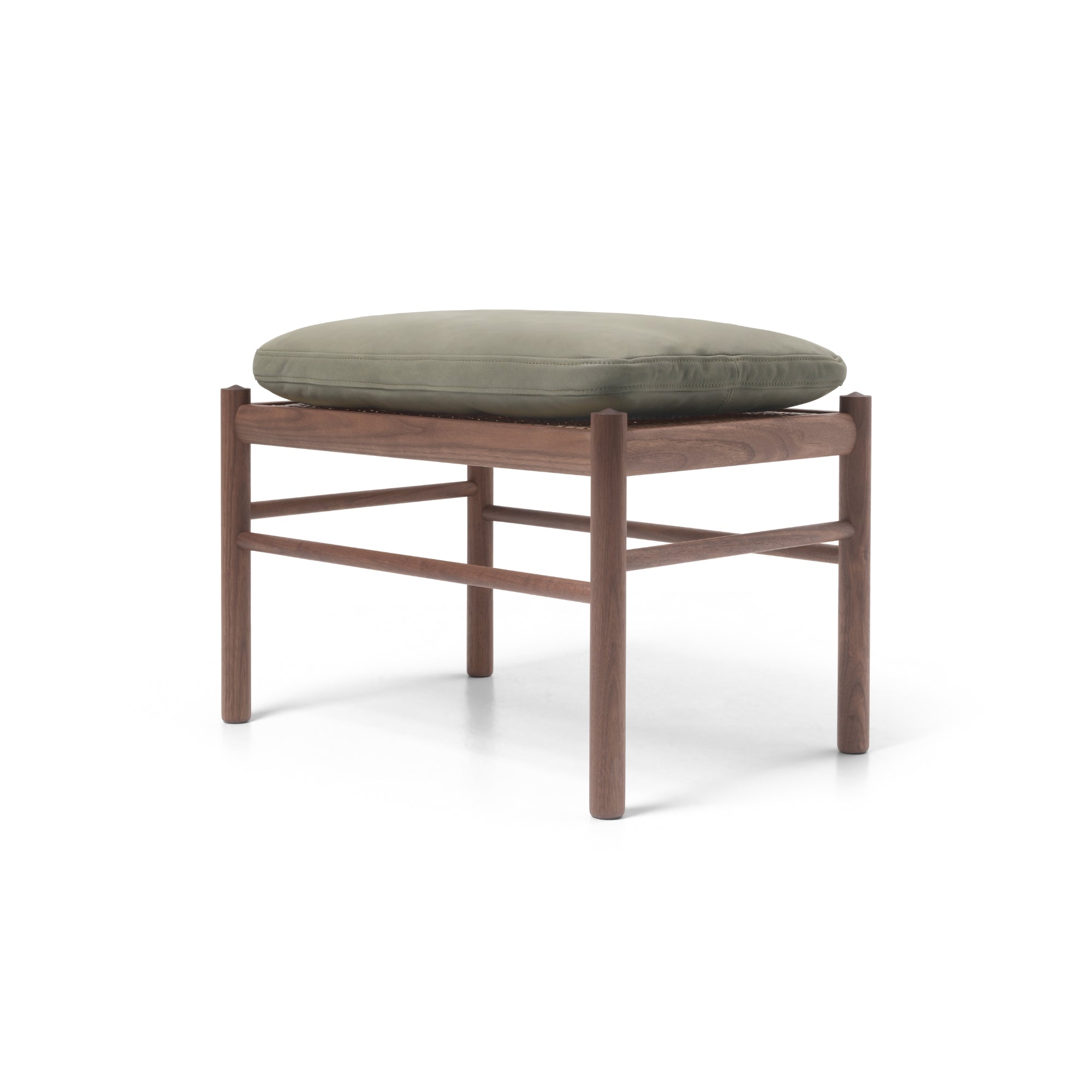 OW149F Colonial Footstool