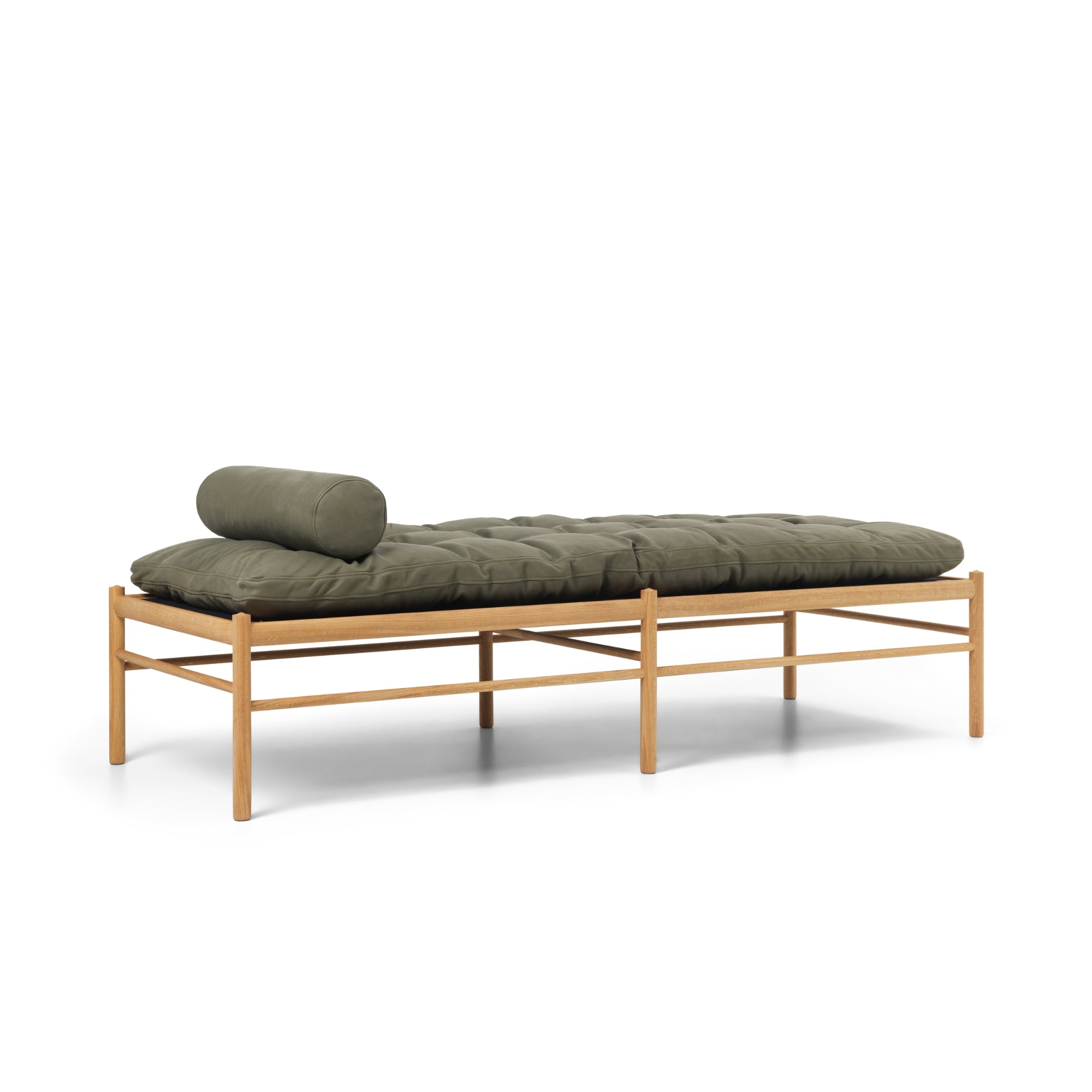 Carl Hansen & Son OW150 Daybed | Danish Wood Bench & Cushion | DSHOP