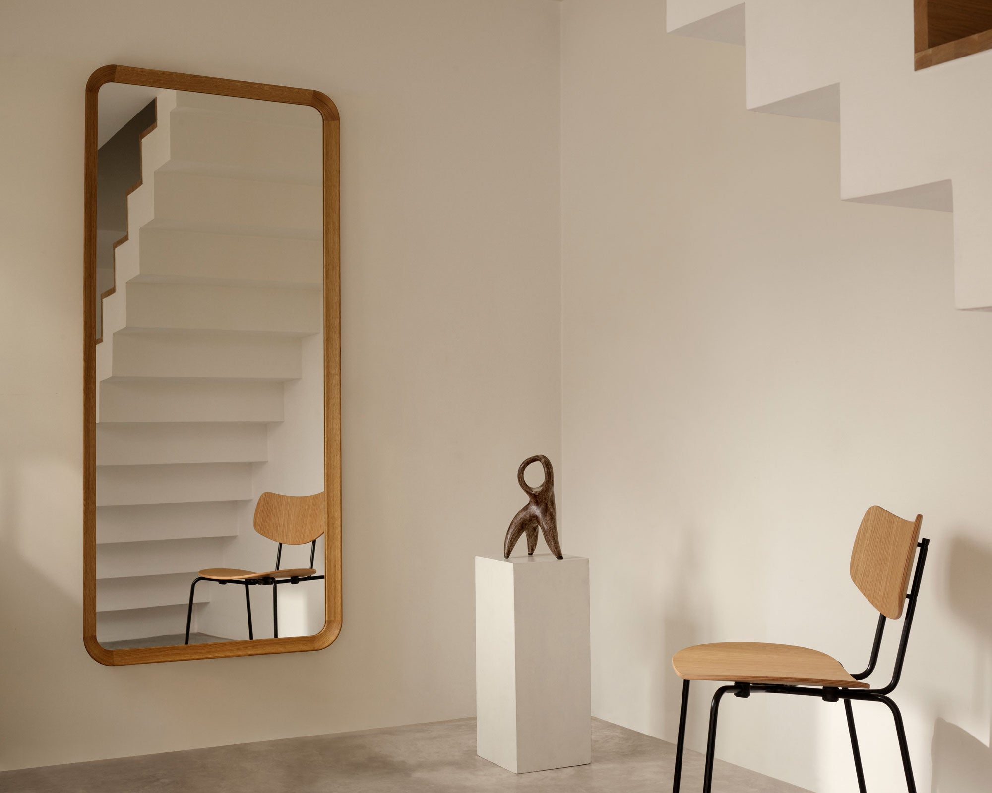 VLA62 Radio House Mirror | Carl Hansen & Son | DSHOP