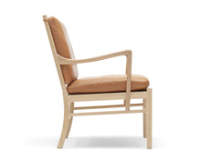 OW149 Colonial Chair