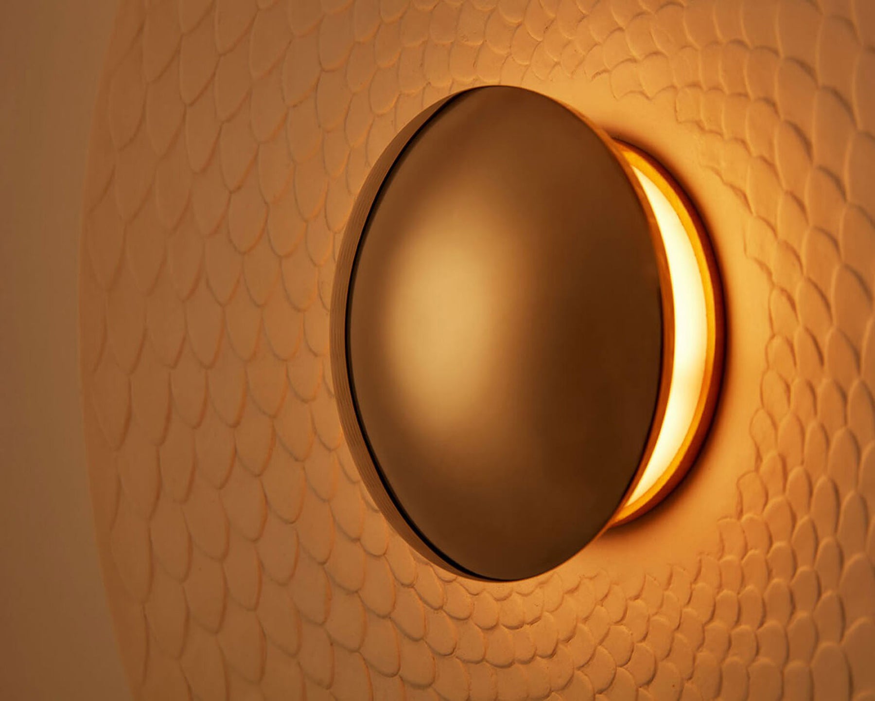 Plaster & Brass Wall Lamp | DSHOP