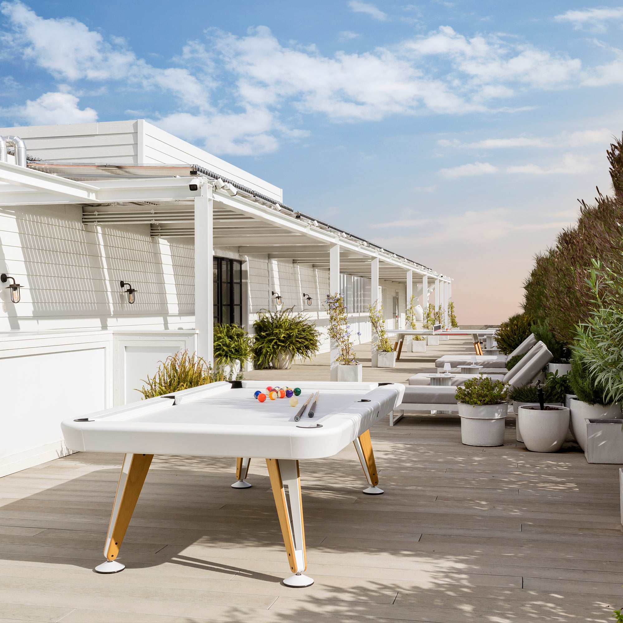 RS Barcelona Diagonal Pool Table 