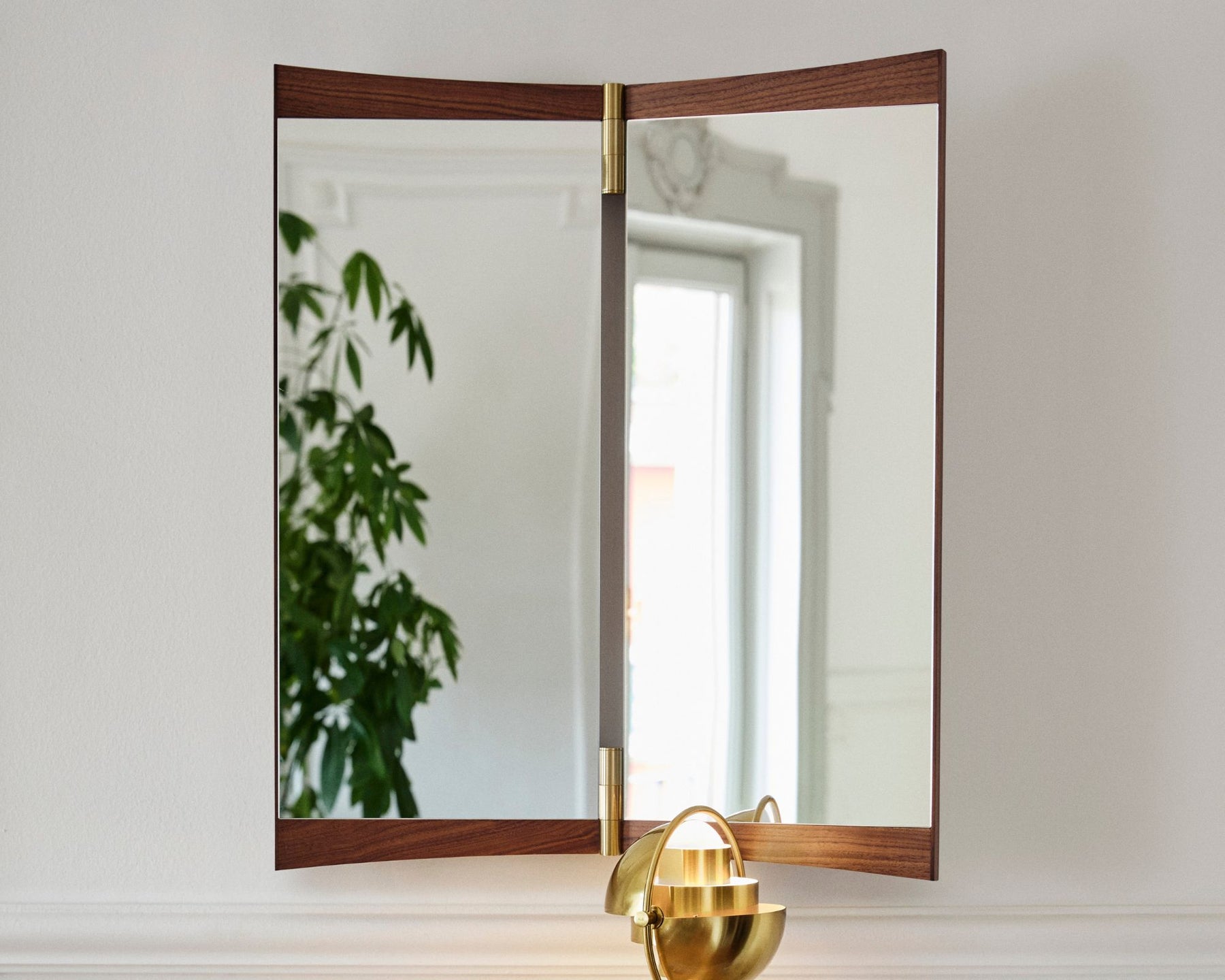 Rectangular Wall Mirror in Walnut | DSHOP