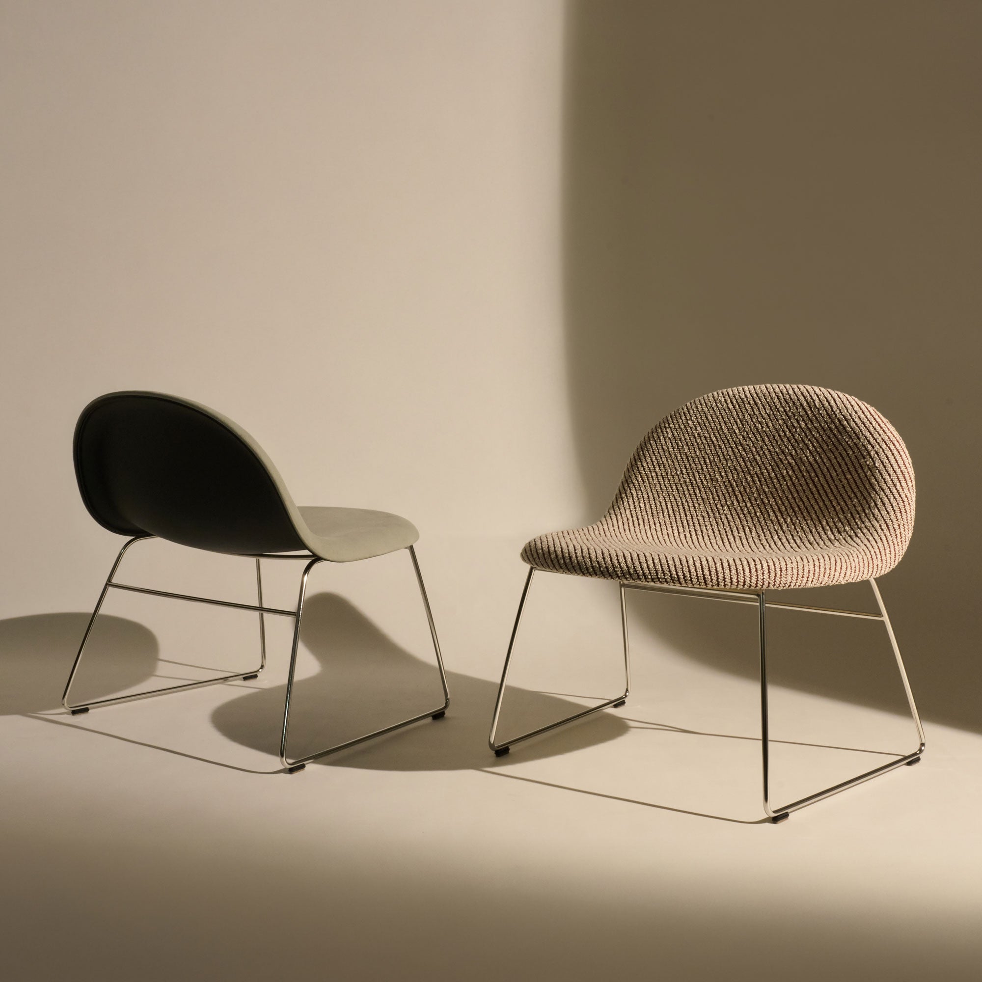 Gubi 3D Lounge Chair - Fully Upholstered