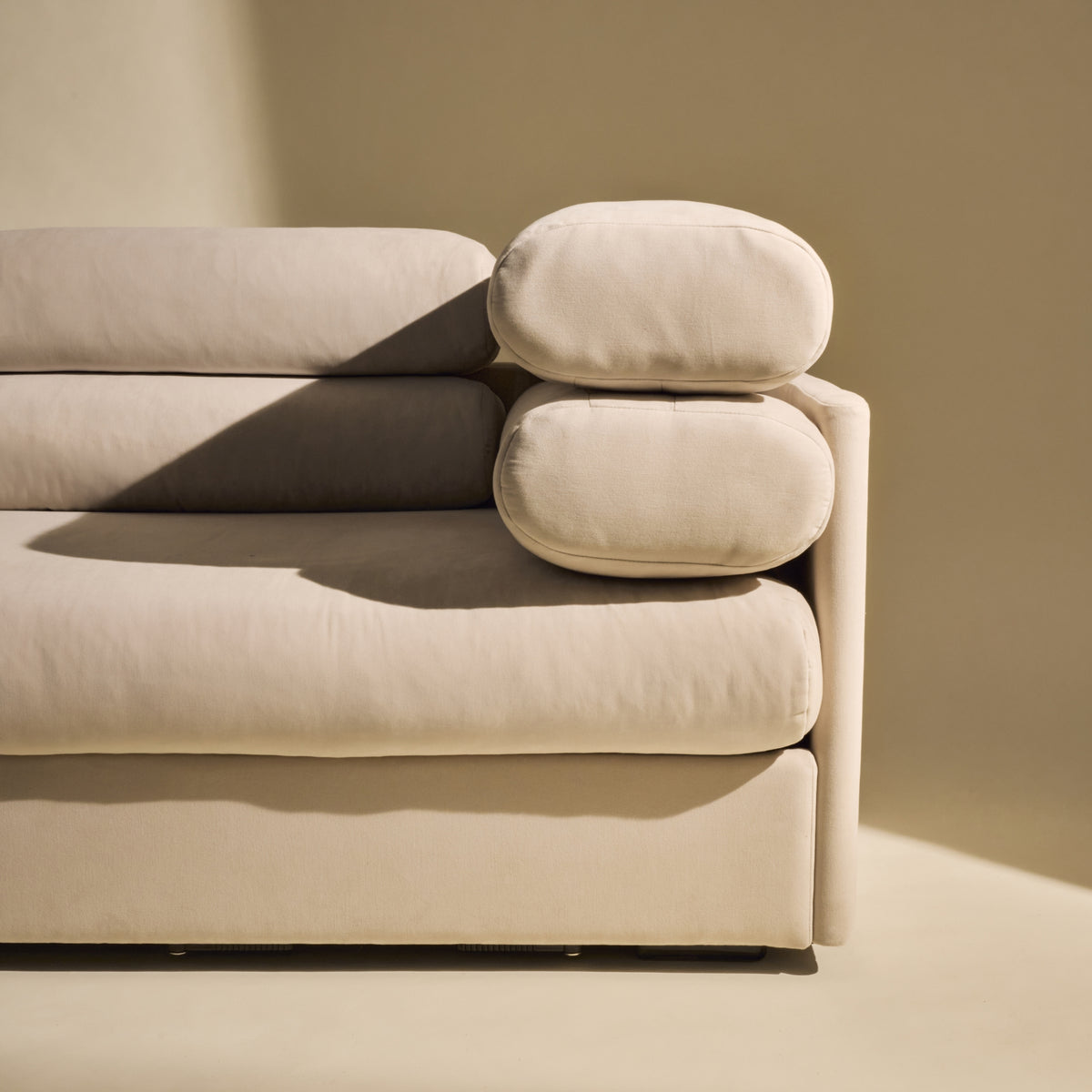 Gubi Elogio 3 Seater Sofa – Versatile Sofa