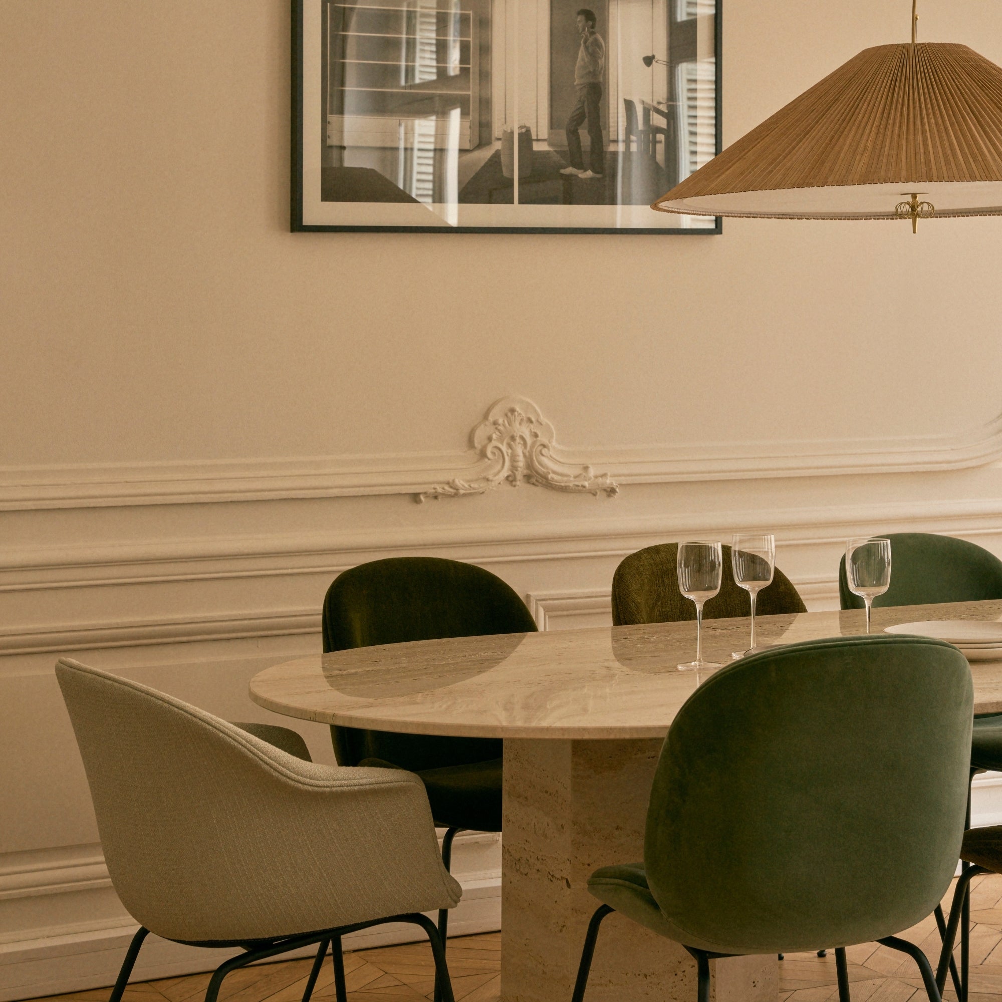 Gubi Epic Elliptical Dining Table – Indoor Dining Table