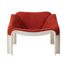 Gubi F300 Lounge Chair – Indoor Lounge Chair in Red