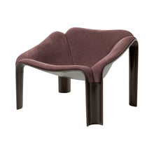Gubi F300 Lounge Chair – 1960s Lounge Chair in Burgundy