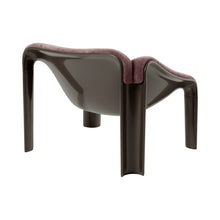 Gubi F300 Lounge Chair – Modern Lounge Chair in Burgundy