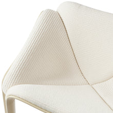 Gubi F300 Lounge Chair – Luxury Lounge Chair in White