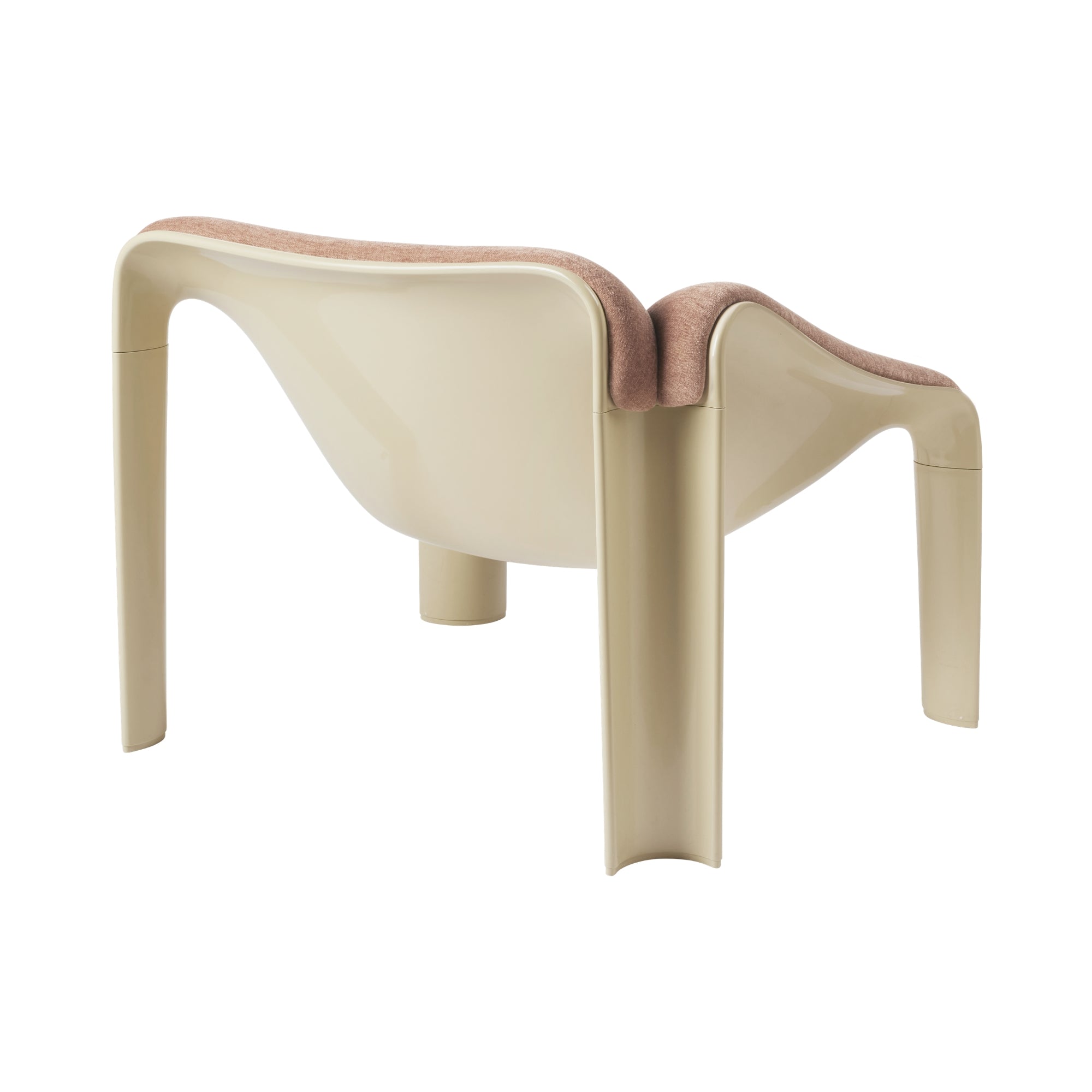 Gubi F300 Lounge Chair – Modern Lounge Chair in Coral