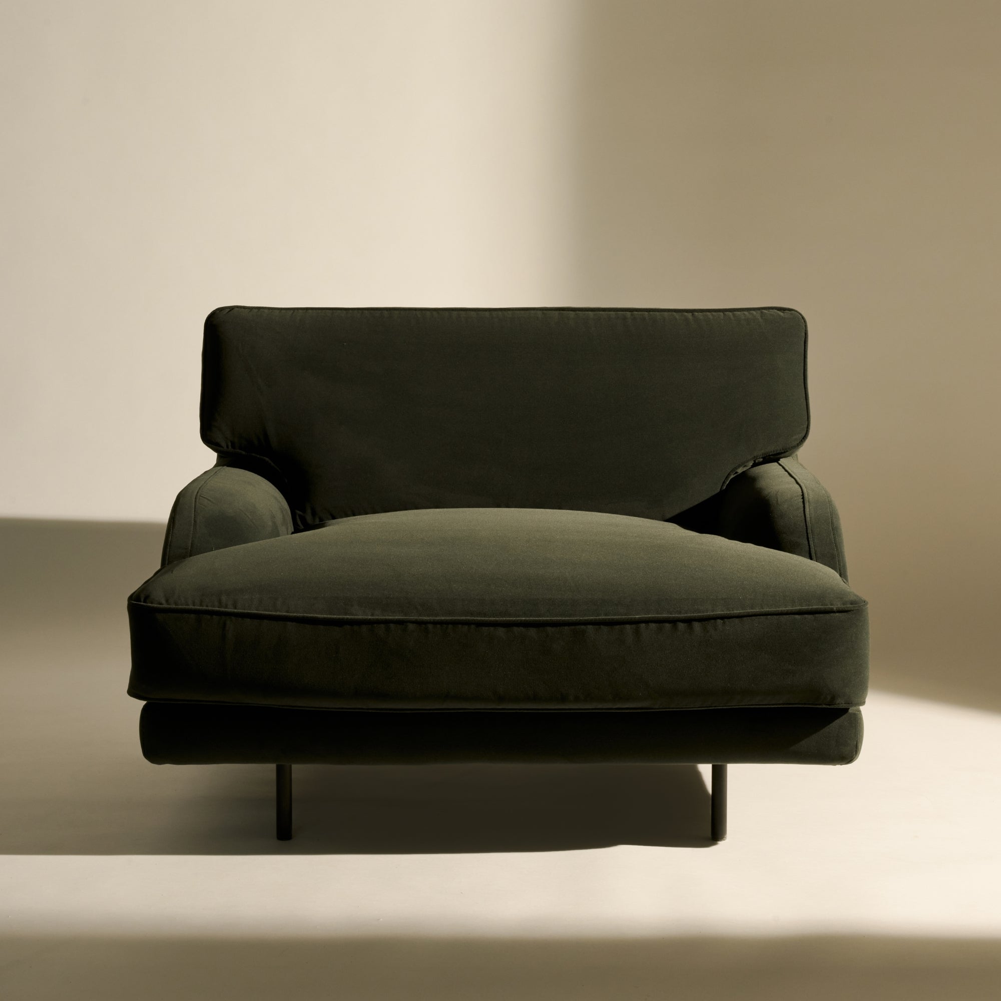 Flaneur Lounge Chair