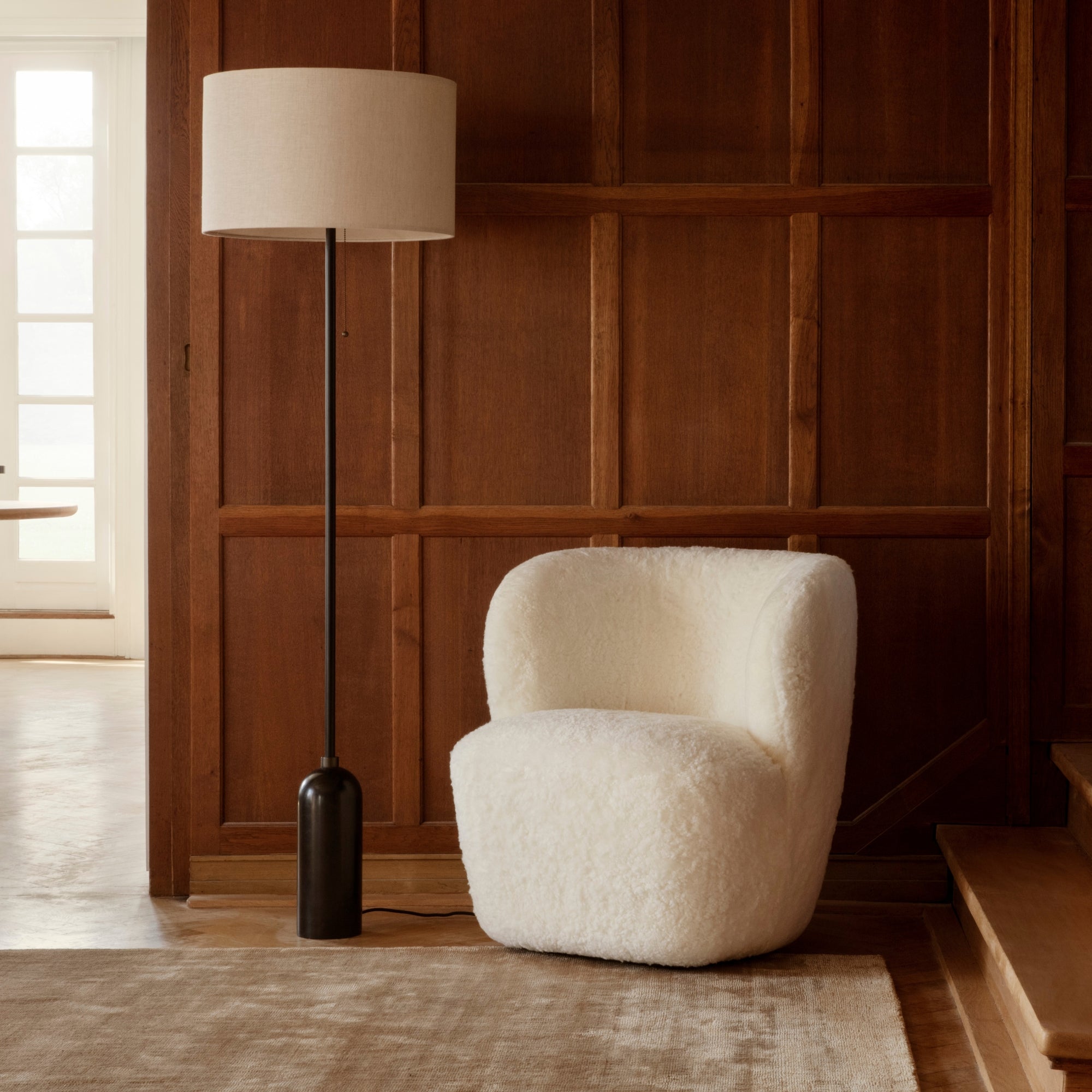 Gubi Gravity Floor Lamp – Black Floor Lamp
