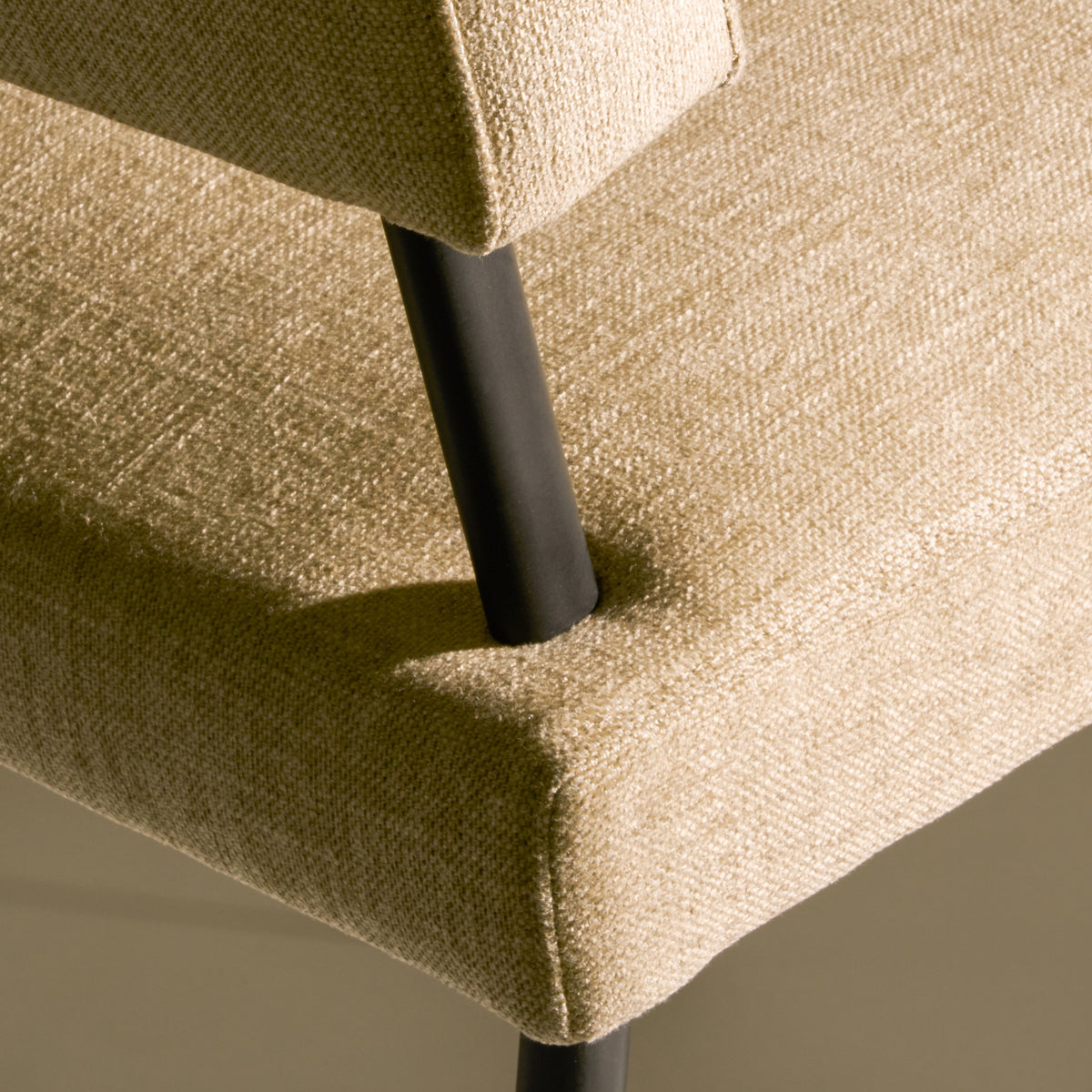 Gubi M-Chair Dining Chair Details